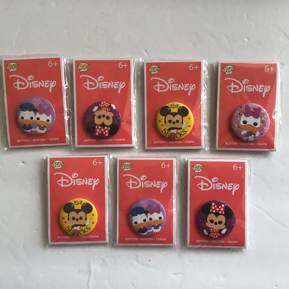 DISNEY VALENTINES DAY FUNKO SET OF 7 PINS NWT